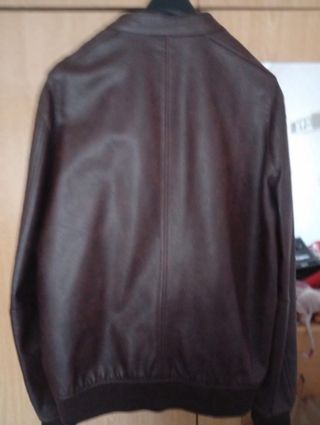 Chaqueta de cuero marrón Zara