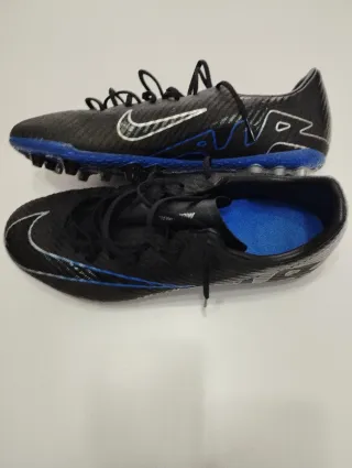 Botas de fútbol Nike Mercurial Talla 45 (pequeña)