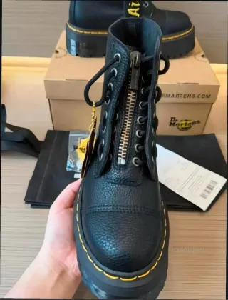 Botas Dr. Martens Talla 39
