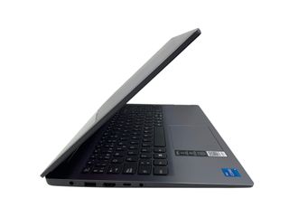 pc portatil lenovo 15irh8