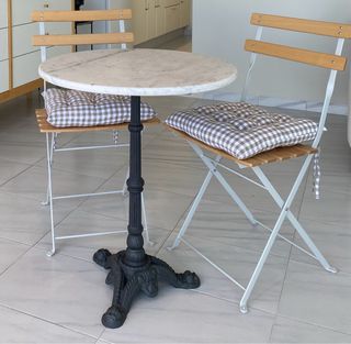 MESA Y SILLAS TERRAZA