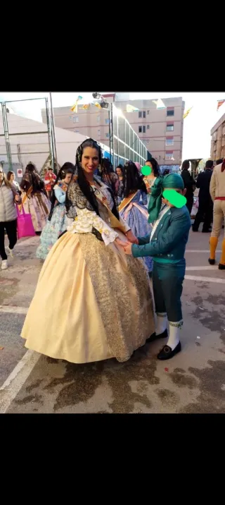Traje Fallero Alquiler/Venta Talla 9 a 11 años.