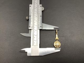 colgante oro 18k con piedra