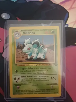 Carta Pokémon Nidorina Jungla
