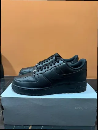 Nike Air Force 1 Talla 43 Negro