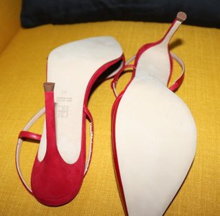 Zapatos de tacón rojos Carolina Herrera