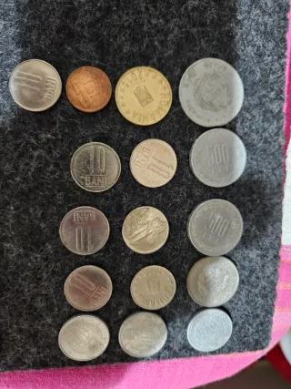 Lote de 143 Monedas Extranjeras