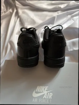 Nike Air Force 1 Negras Talla 38