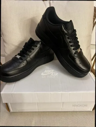 Nike Air Force 1 Negras Talla 38