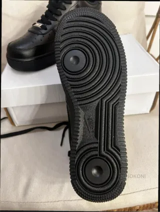 Nike Air Force 1 Talla 44 Negro