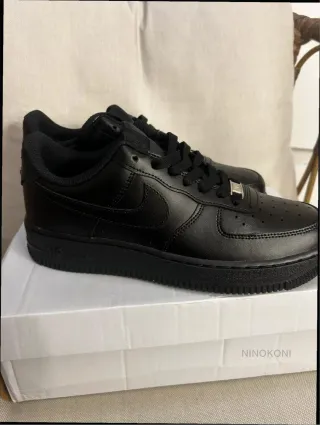 Nike Air Force 1 Talla 44 Negro