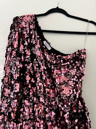 Vestido lentejuelas rosa y negro