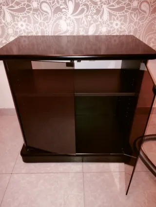 Mueble moderno madera y cristal