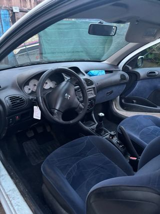 Peugeot 206 2003