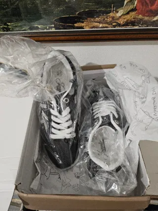 Scarpe donna nere con strass, nuove