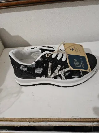 Scarpe donna nere con strass, nuove