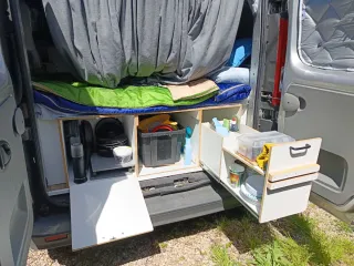 Opel Vivaro camperizada