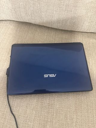 Asus Eee PC Azul - 2GB RAM - 320GB windows 7 home