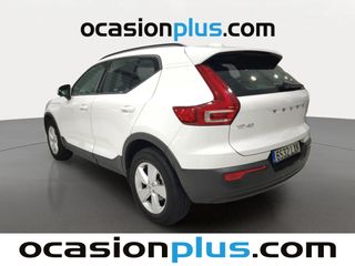 Volvo XC40 T2 Essential 95 kW (129 CV)