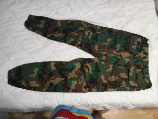 Pantalones militares camuflaje