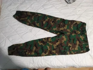 Pantalones militares camuflaje