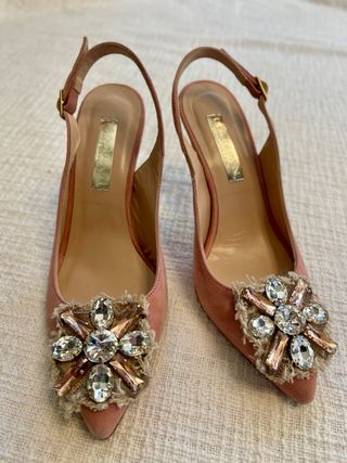 Zapatos Marian Tacon Bajo Pedreria Rosas