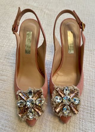 Zapatos Marian Tacon Bajo Pedreria Rosas