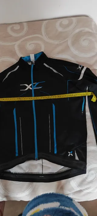 Chaqueta Ciclismo Negra y Azul
