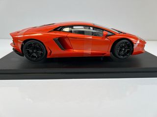 Lamborghini Aventador 2011 1:18 Welly 1/18