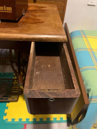 Máquina de coser Wertheim antigua