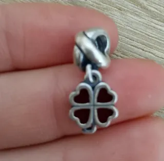 Pulsera Pandora con 2 Charms