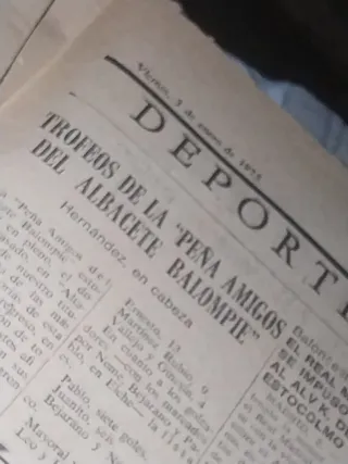 Futbol ALBACETE LA VOZ Periódico  1975 Dali