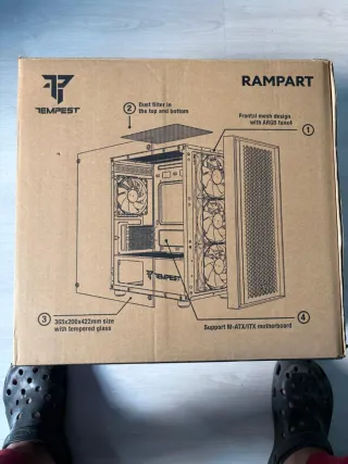 Caja/Chasis PC Negra TEMPEST RAMPART