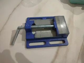 Tornillo de banco para taladro