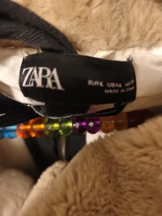 Abrigo Zara blanco con pelo