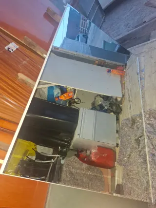 Espejo grande de cristal y metal