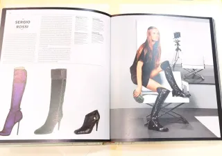 Libro botas moda diseño historia ilustrado
