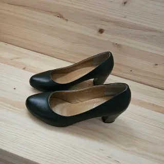 Zapatos de tacón negros talla 39