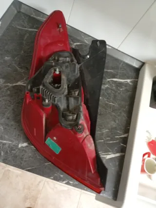 Piloto trasero derecho Peugeot 308