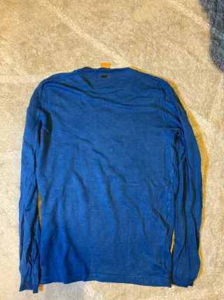 Jersey Hugo Boss azul cuello pico