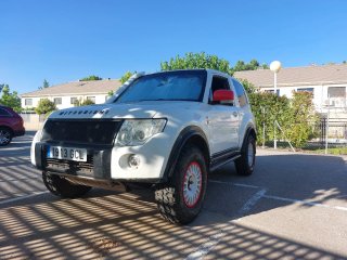 Mitsubishi Montero 2008
