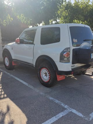 Mitsubishi Montero 2008