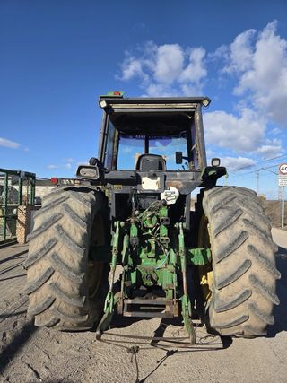 Tractor John Deere 4755