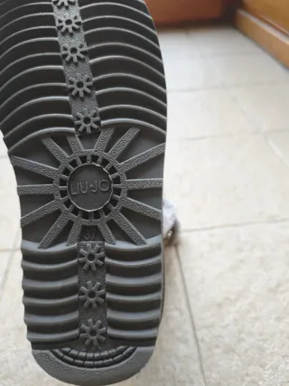 Stivaletti Liu Jo con strass e pelliccia