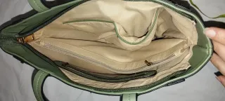 Bolso militar estampado en perfecto estado.