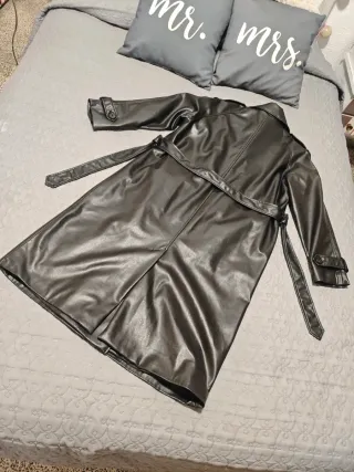 Gabardina Zara Negra Talla S