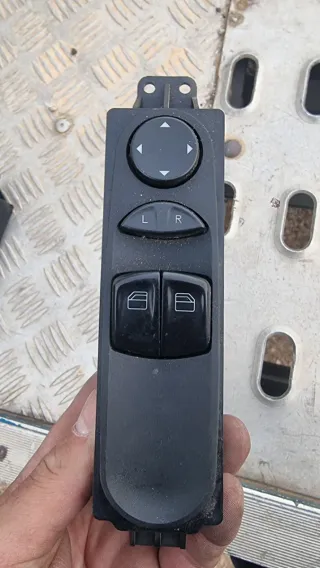Botonera Mercedes Vito 639 de los dos lados