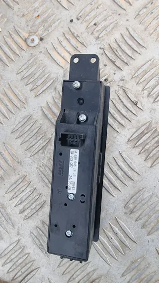 Botonera Mercedes Vito 639 de los dos lados