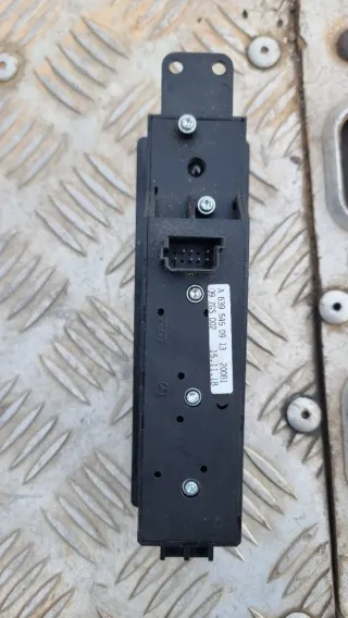 Botonera Mercedes Vito 639 de los dos lados