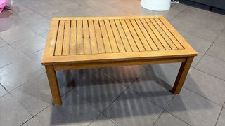 Mesita de centro de madera